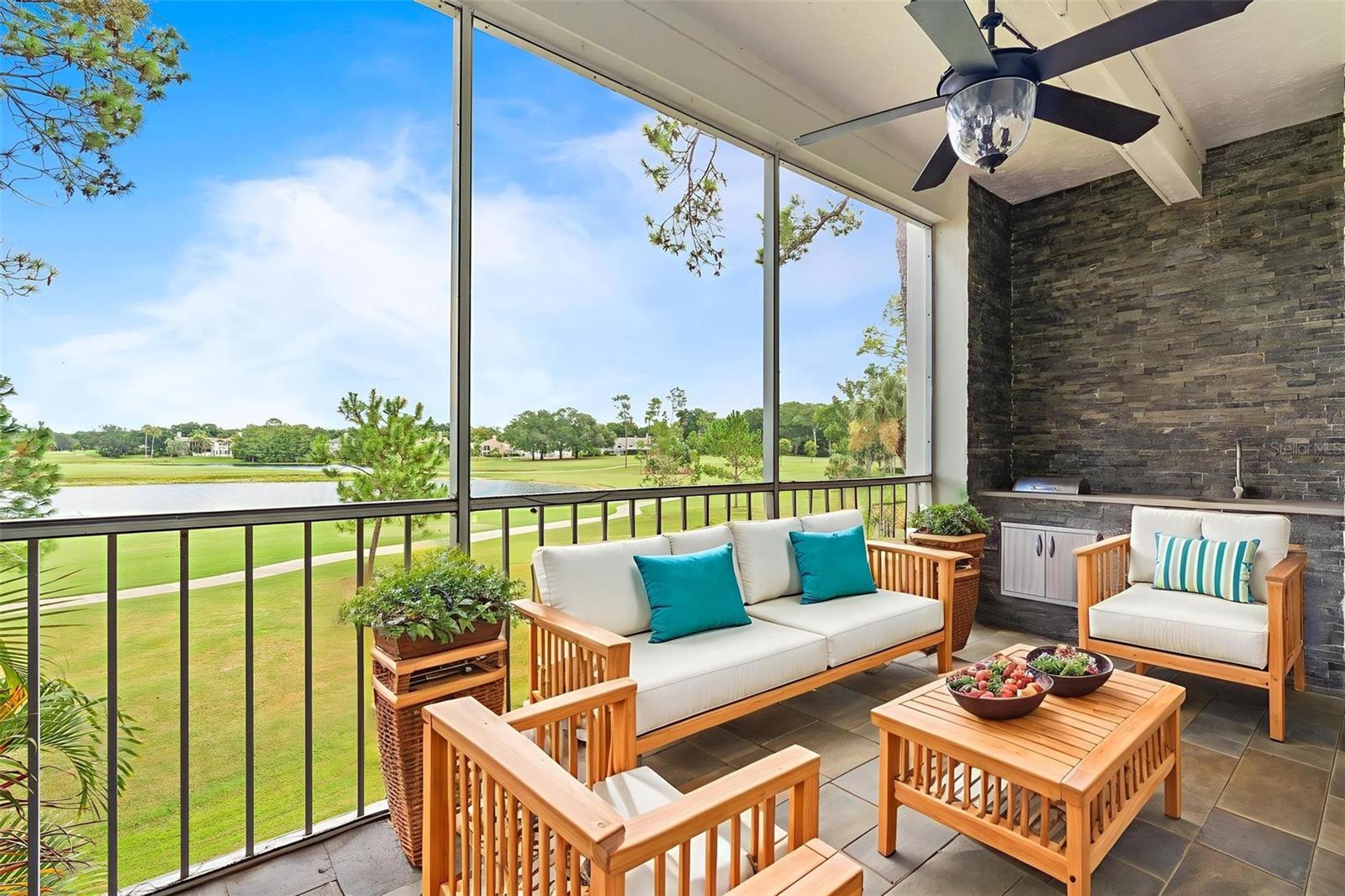 467 HAMPTONCREST CIRCLE 203