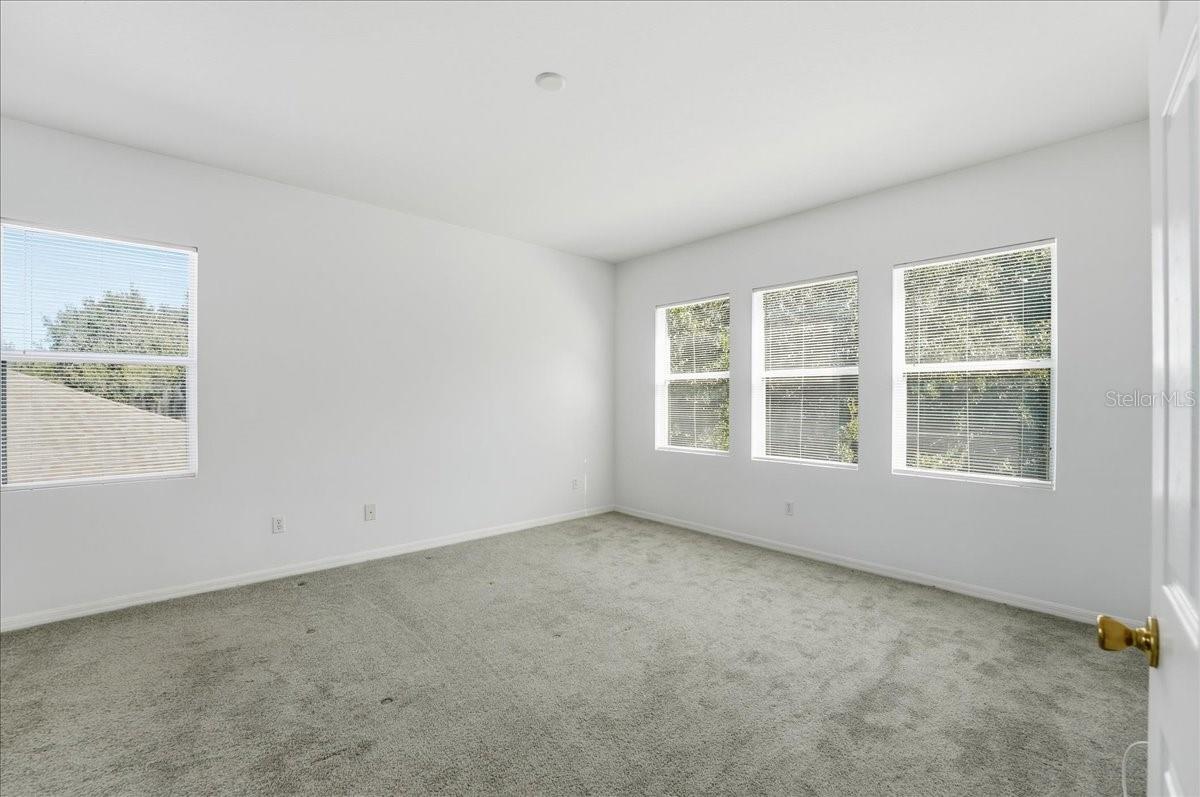 RESERVE/MDW LAKE A-I K M O Q T - Residential Lease