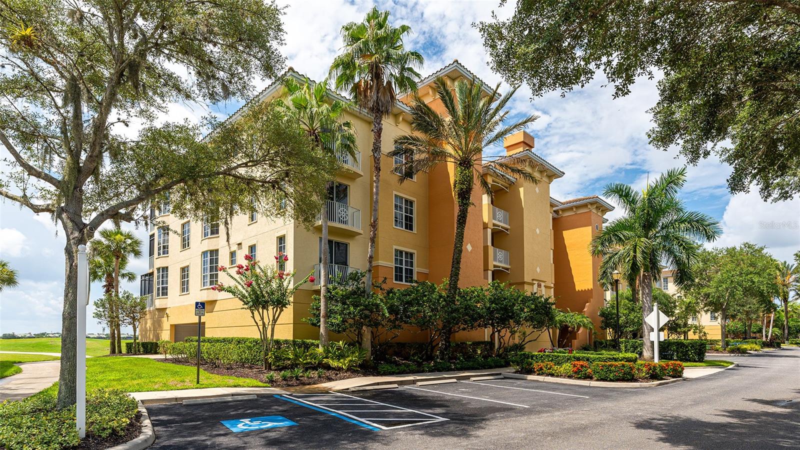 6350 WATERCREST WAY 402