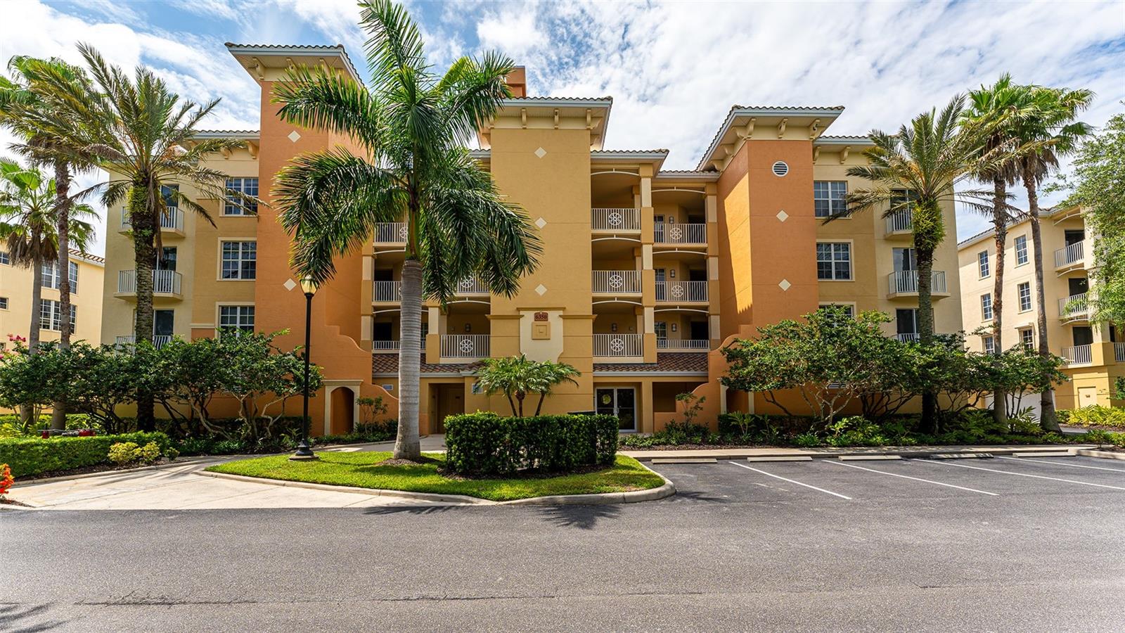 6350 WATERCREST WAY 402