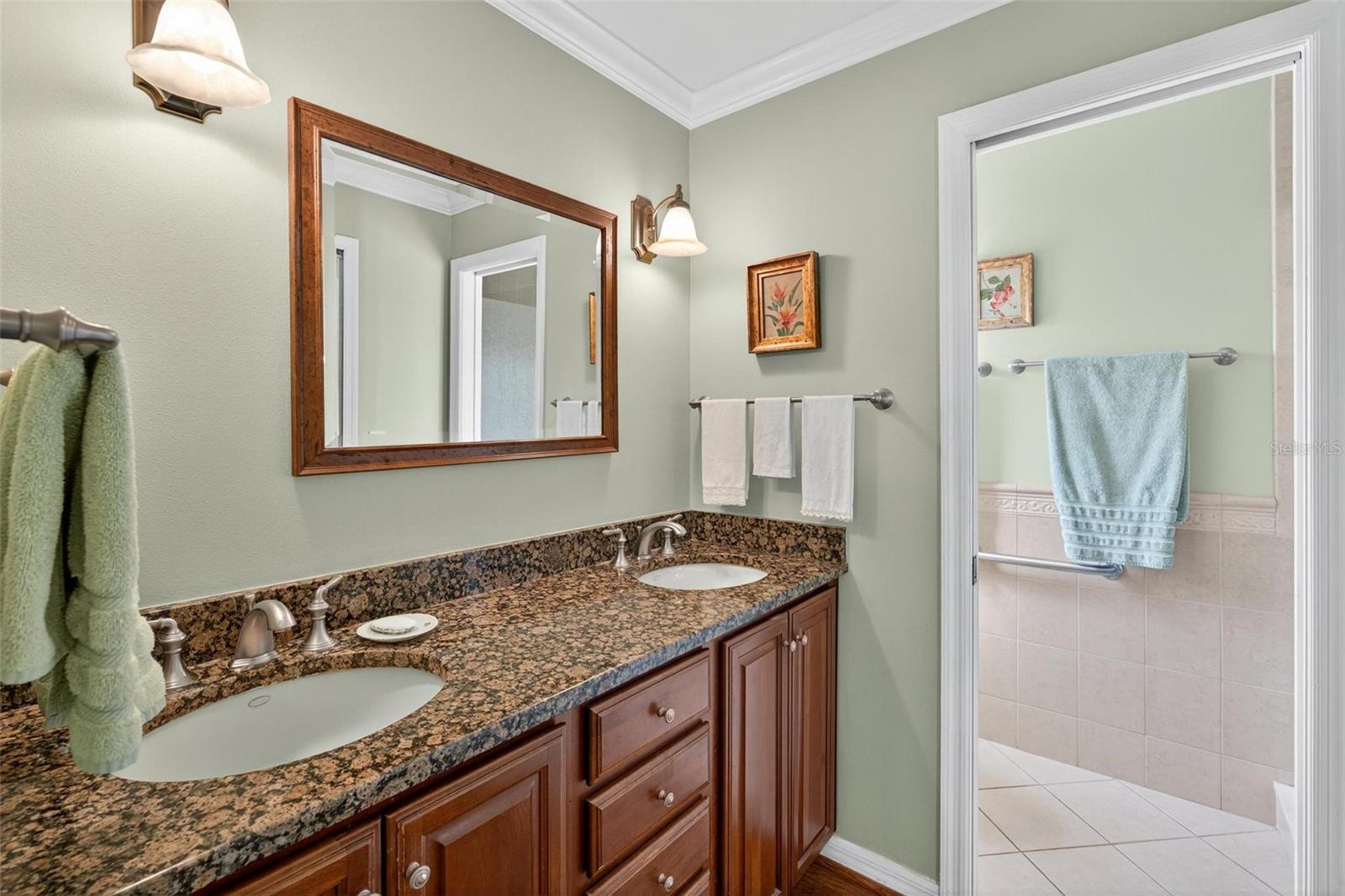 SOUTHERN OAKS - Residential