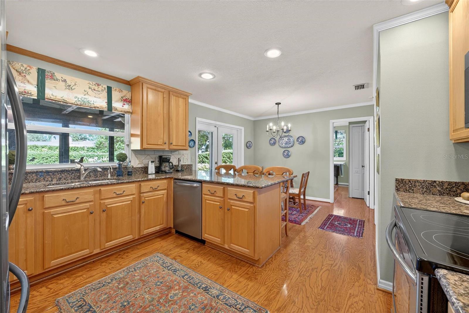 SOUTHERN OAKS - Residential