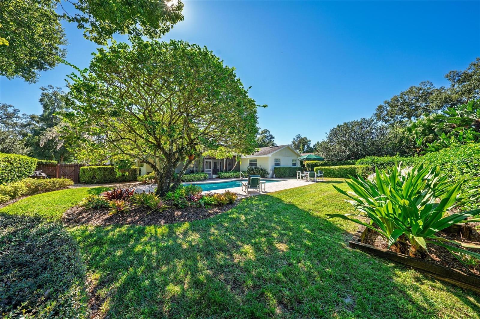 SOUTHERN OAKS - Residential