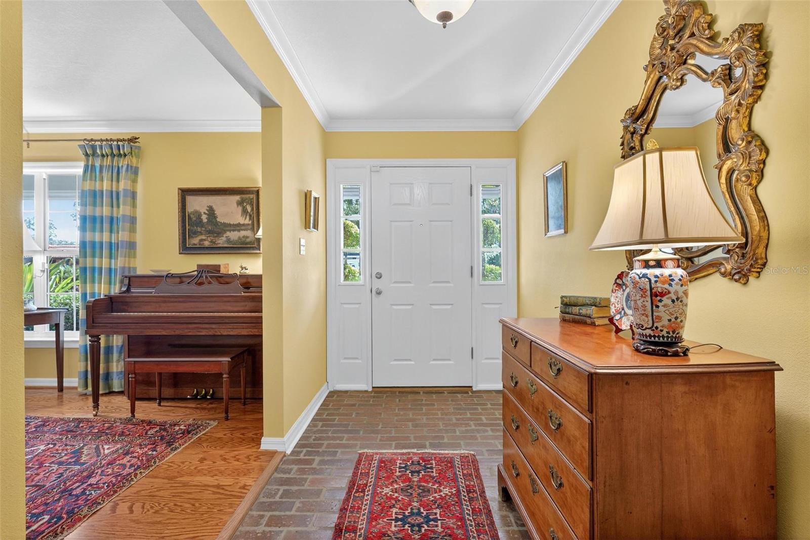 SOUTHERN OAKS - Residential