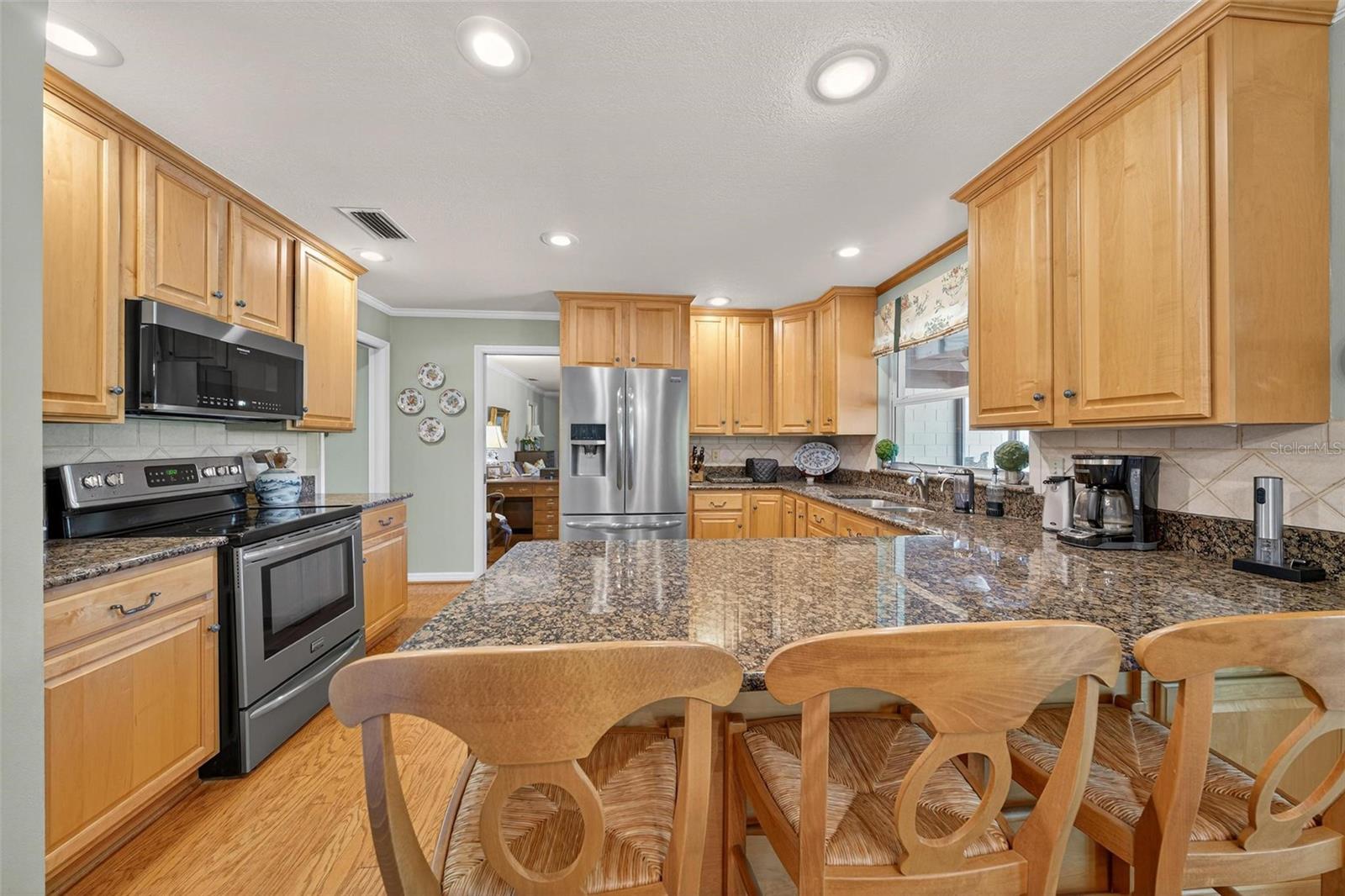 SOUTHERN OAKS - Residential