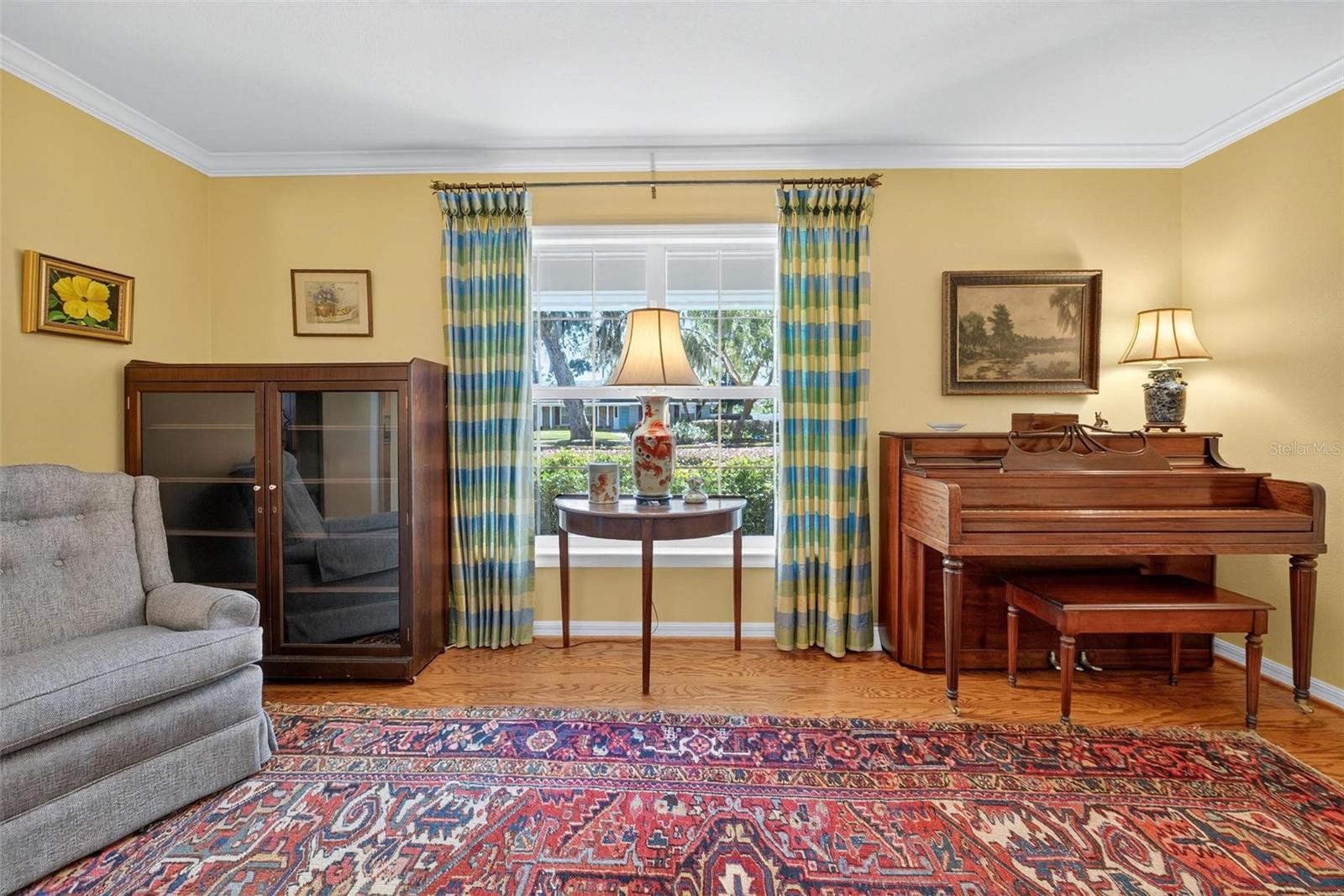 SOUTHERN OAKS - Residential