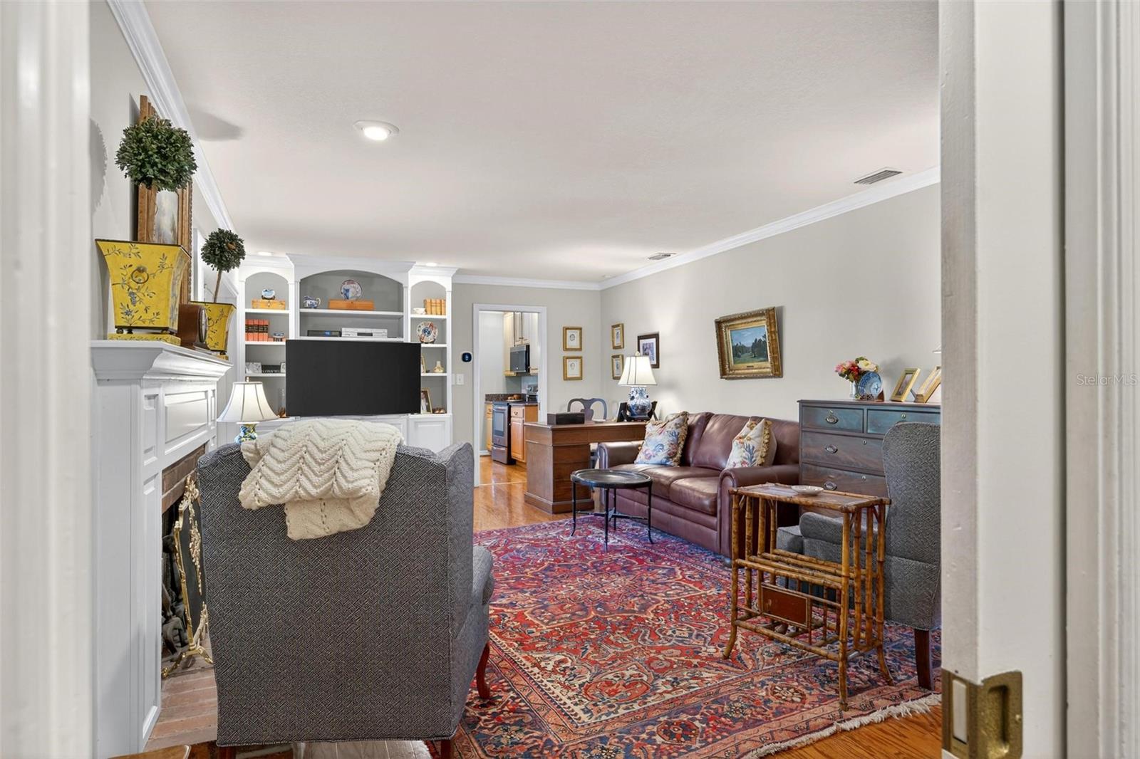 SOUTHERN OAKS - Residential