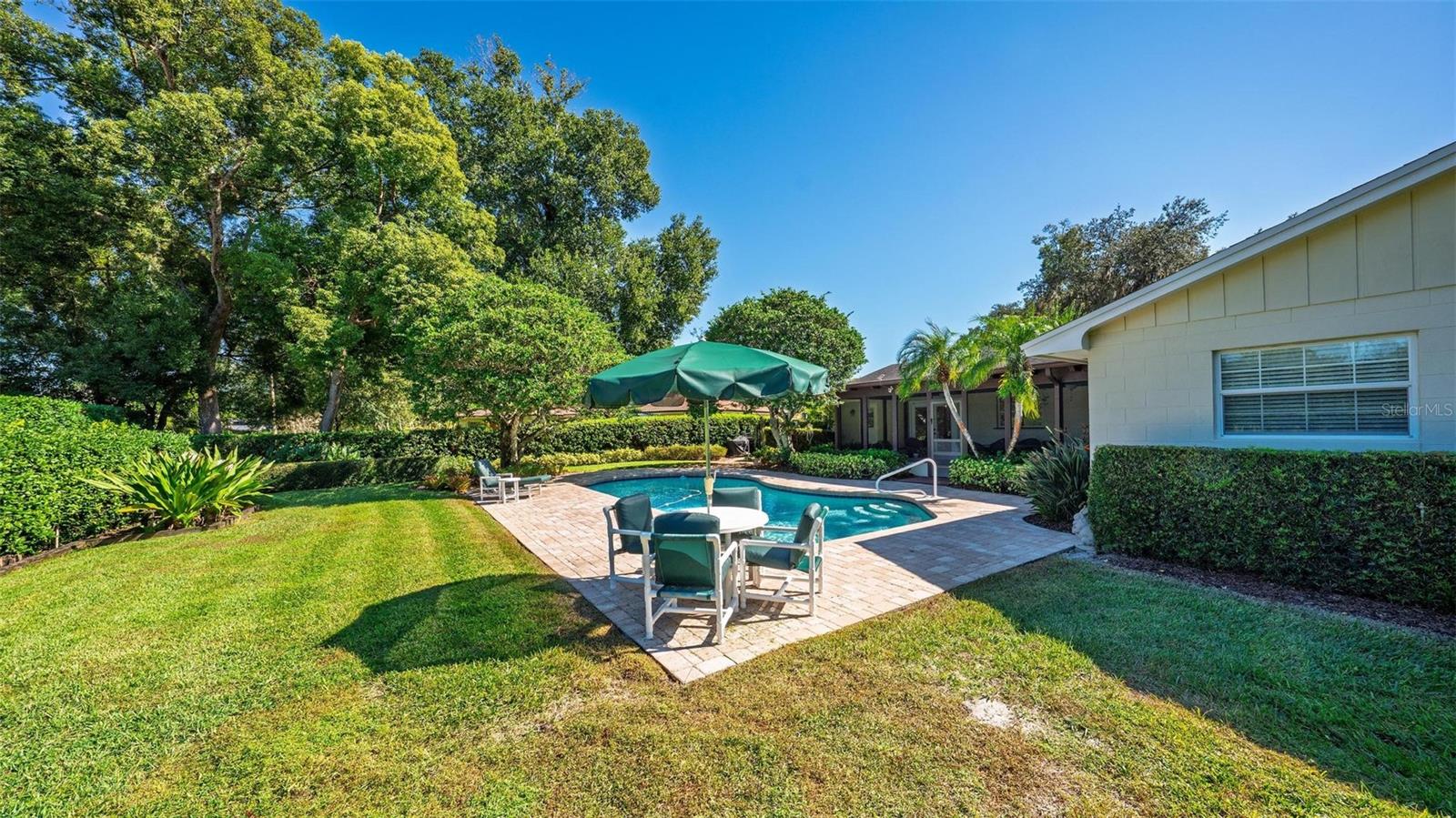 SOUTHERN OAKS - Residential