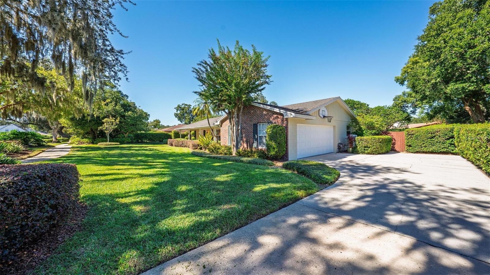 SOUTHERN OAKS - Residential