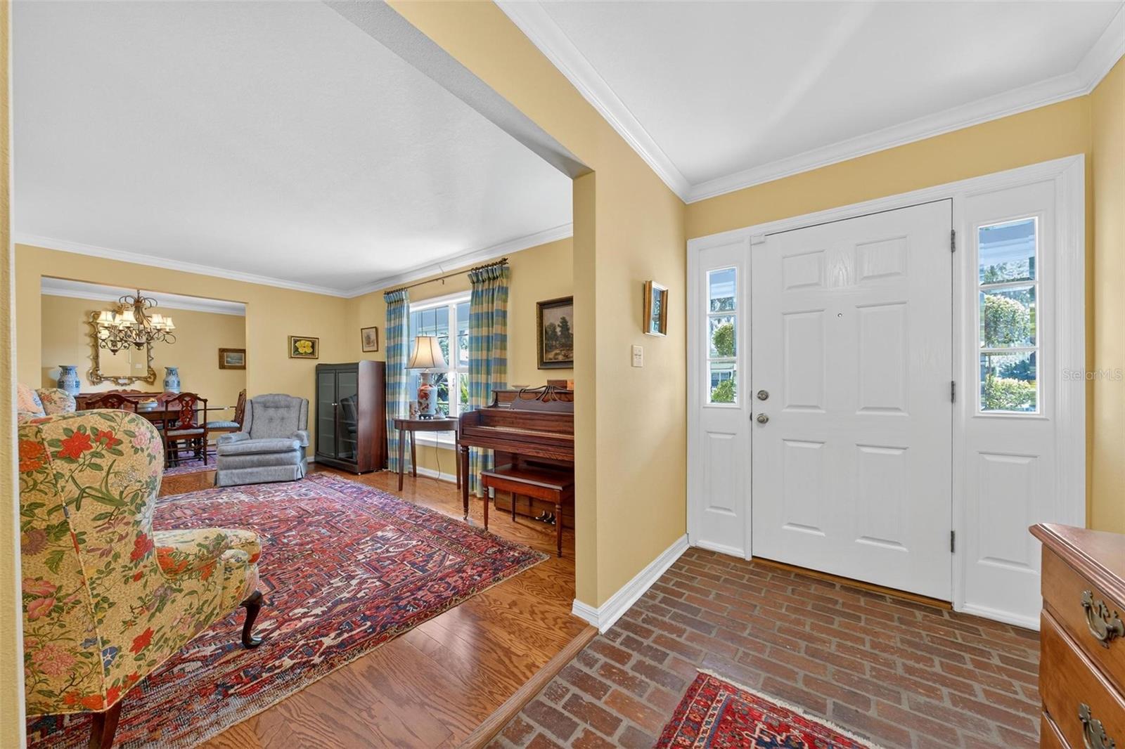 SOUTHERN OAKS - Residential