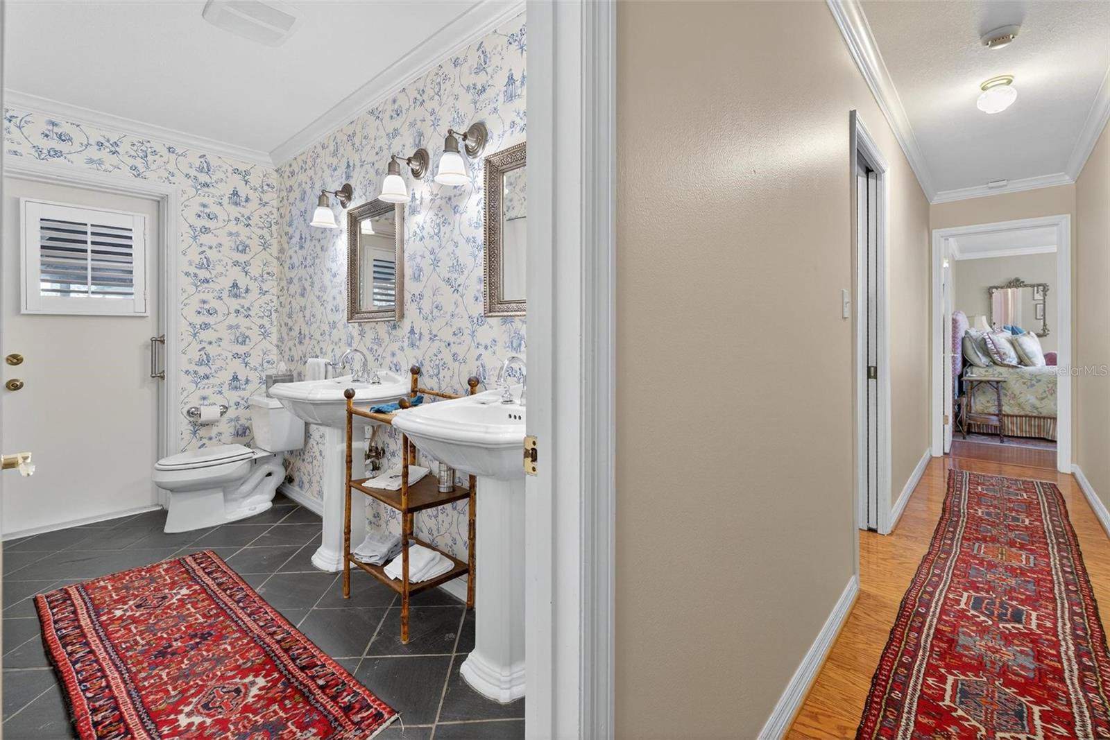 SOUTHERN OAKS - Residential