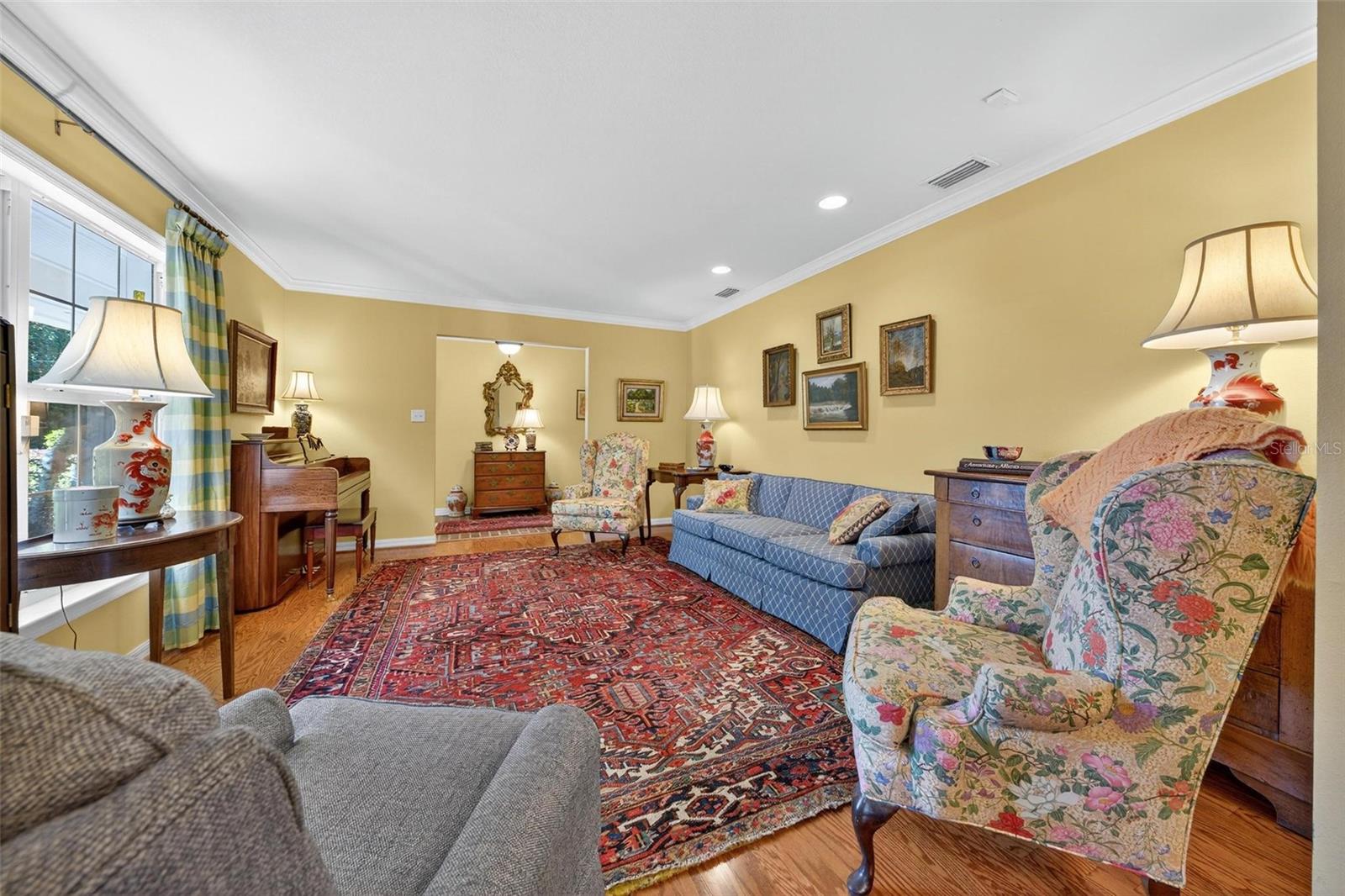 SOUTHERN OAKS - Residential