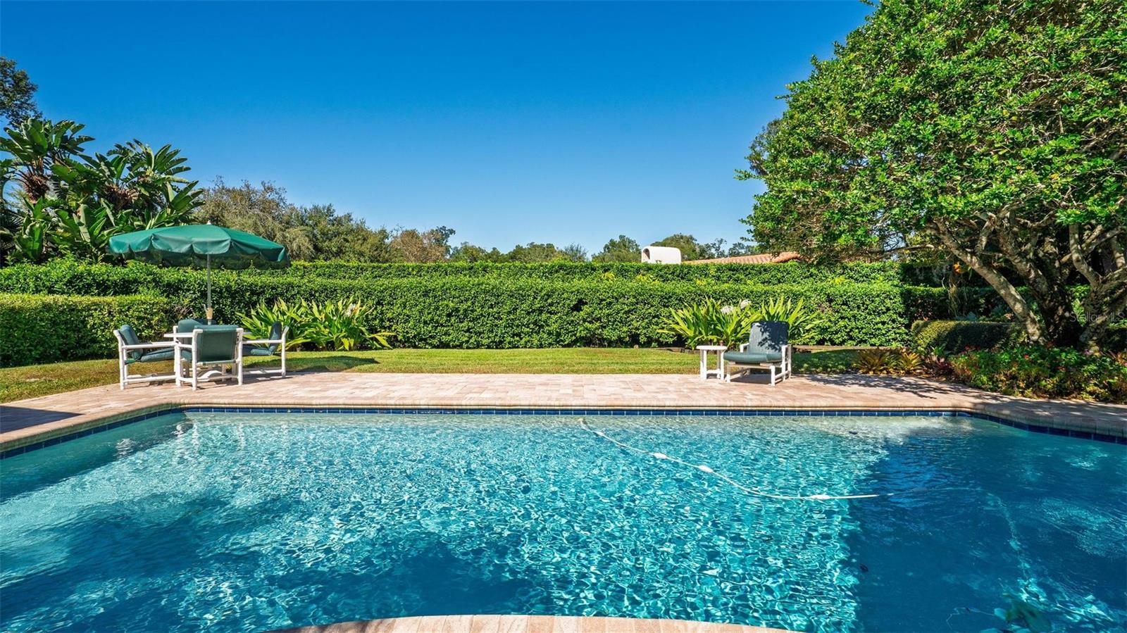 SOUTHERN OAKS - Residential