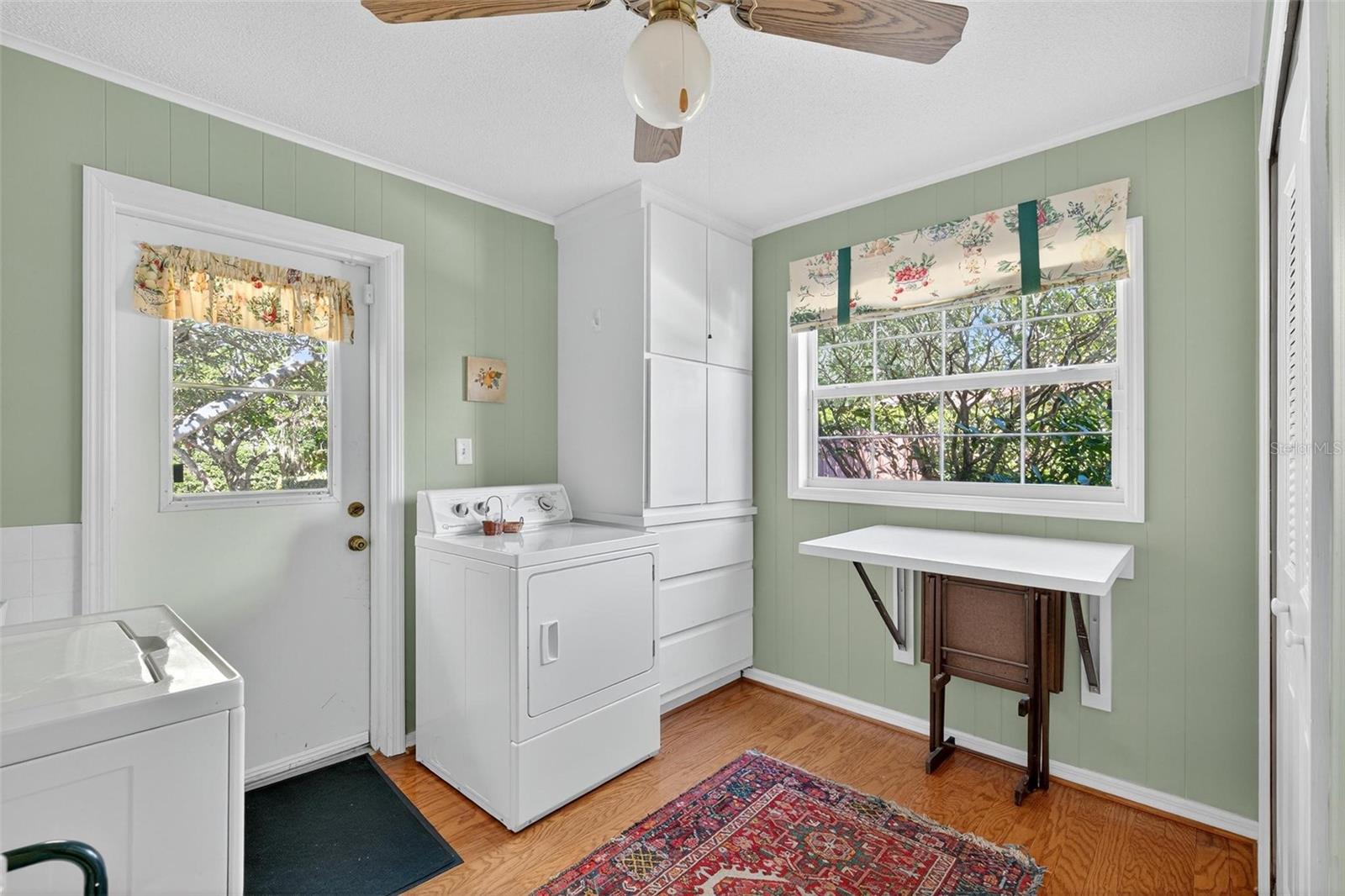 SOUTHERN OAKS - Residential