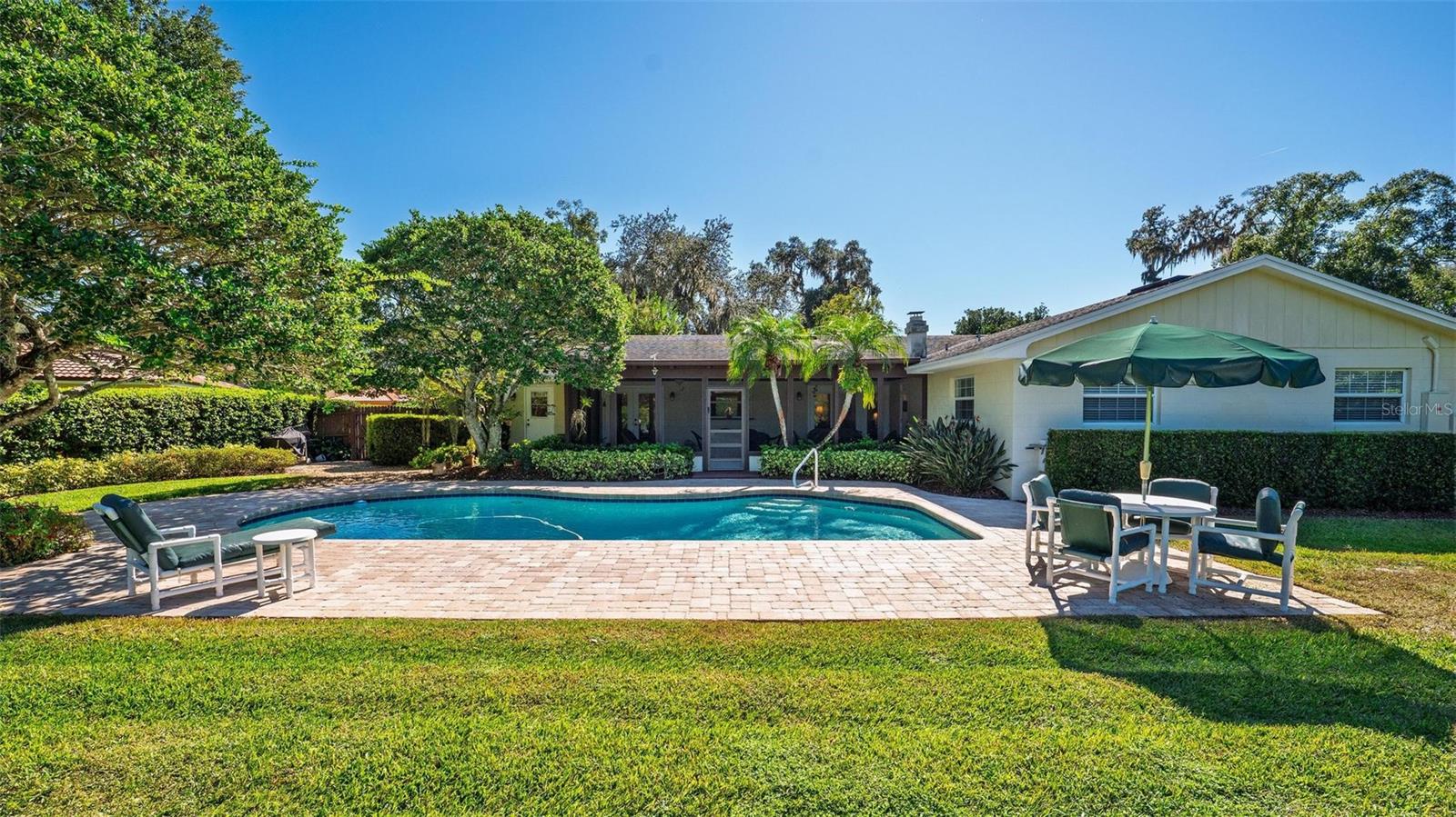 SOUTHERN OAKS - Residential