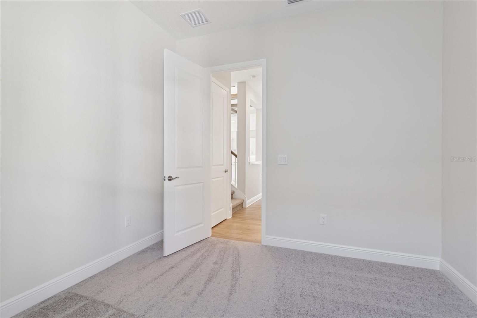 OAKFIELD TRAILS - Residential