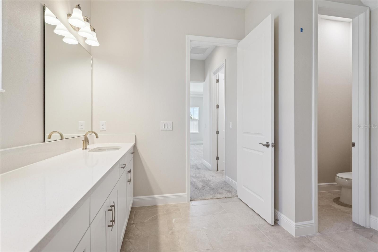 OAKFIELD TRAILS - Residential