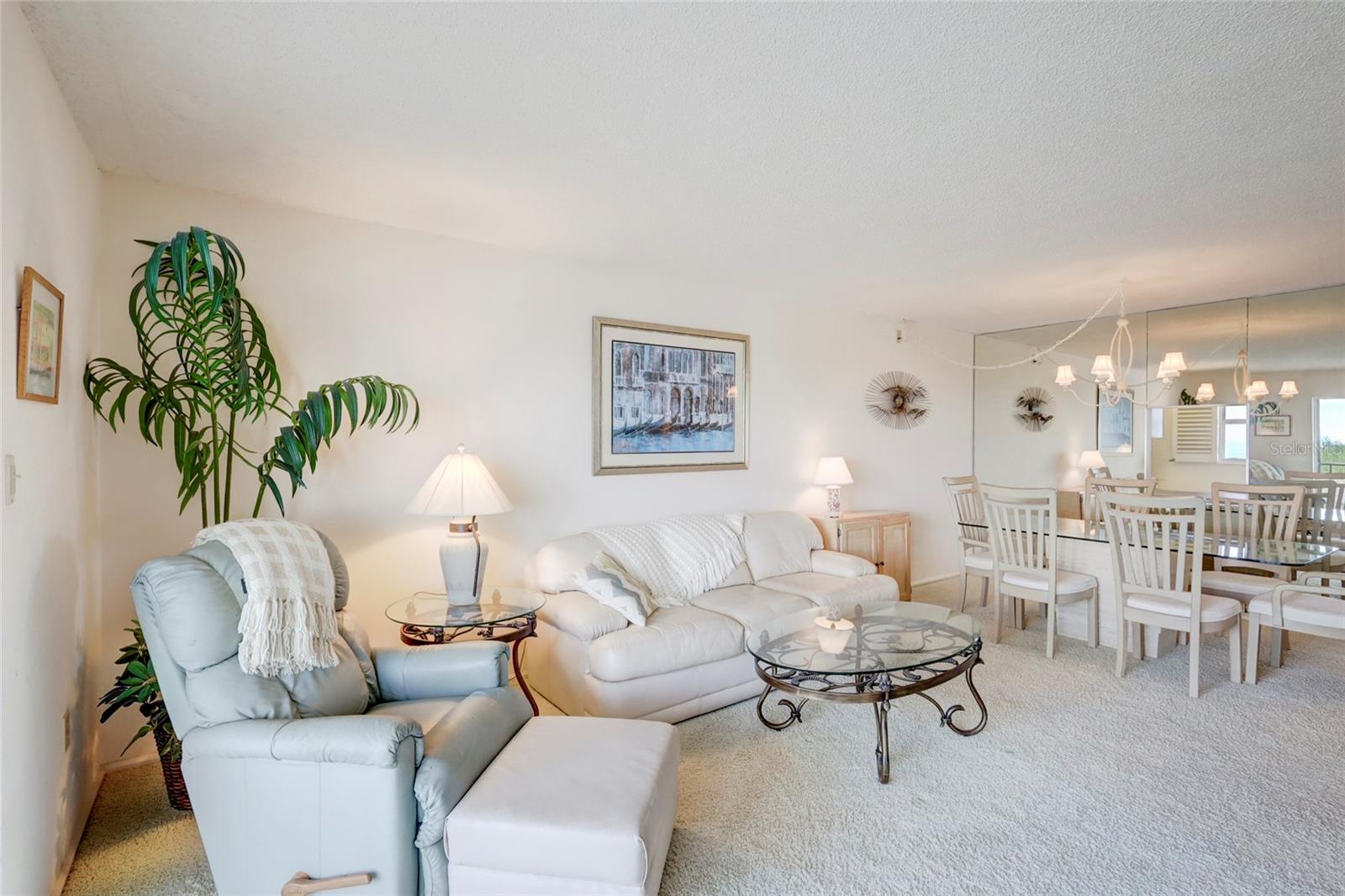 POINTE ON MIDNIGHT PASS - Residential