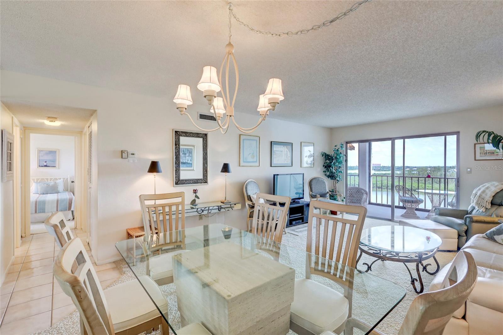 POINTE ON MIDNIGHT PASS - Residential