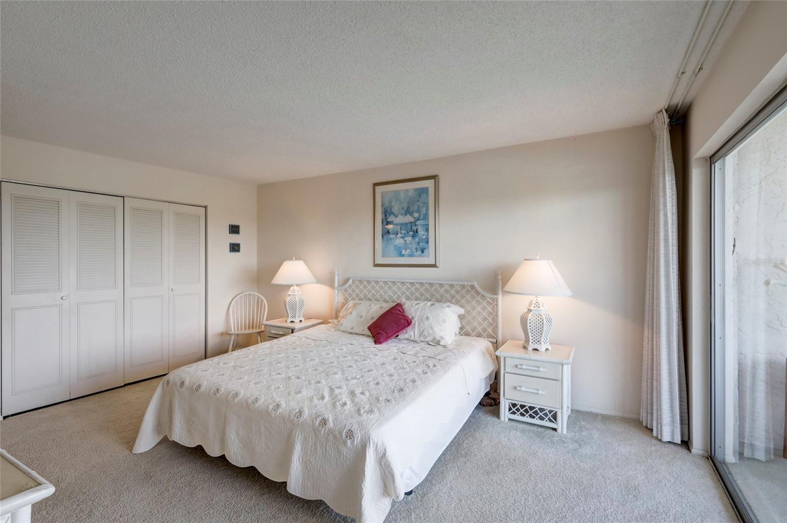 POINTE ON MIDNIGHT PASS - Residential