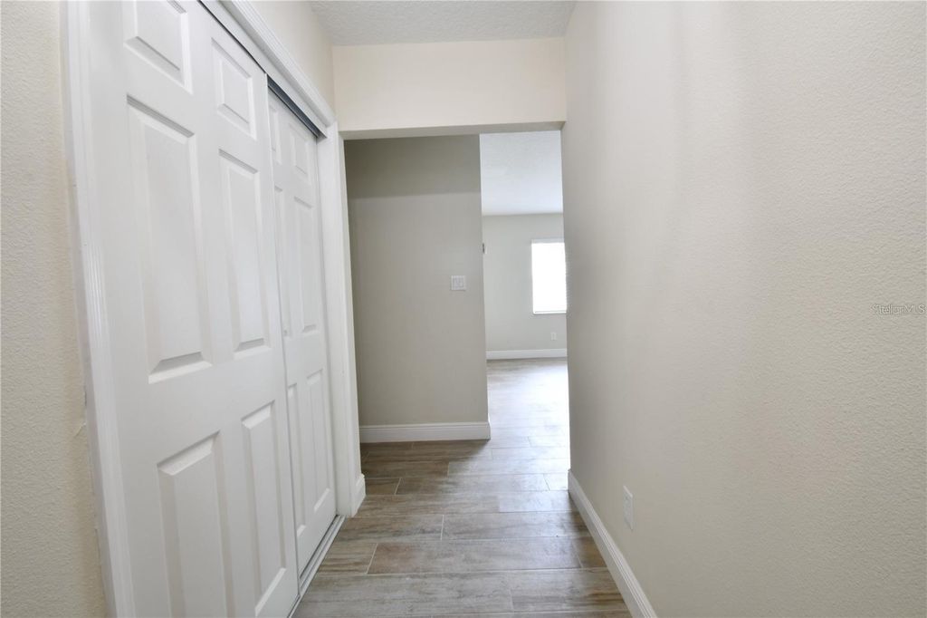 Photo of 450 Obispo Avenue, Orlando, FL 32807 (MLS # O6401701)