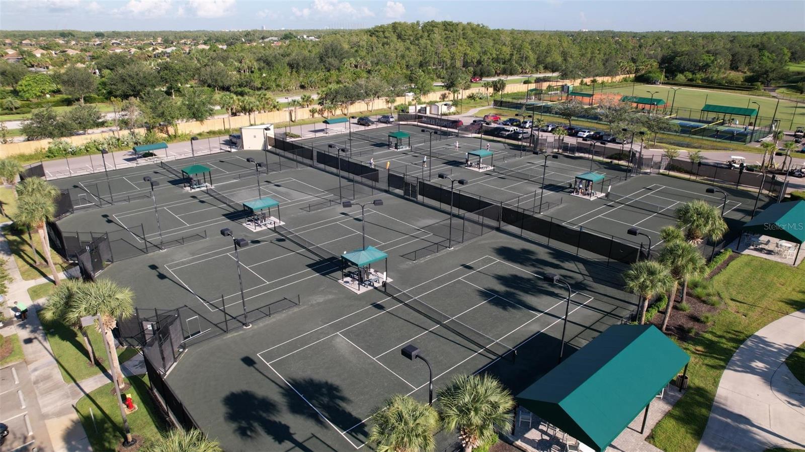 VILLA CAPRI/PELICAN PRESERVET - Residential