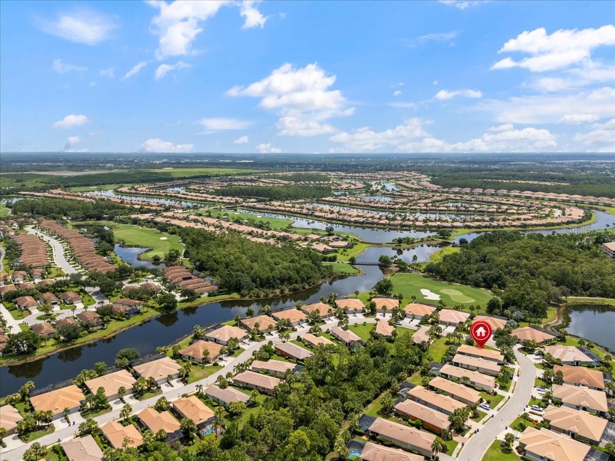 VILLA CAPRI/PELICAN PRESERVET - Residential