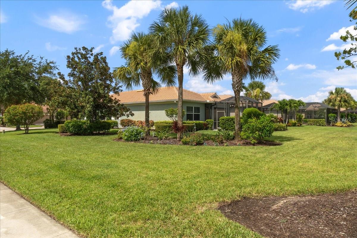 10662 CAMARELLE CIRCLE