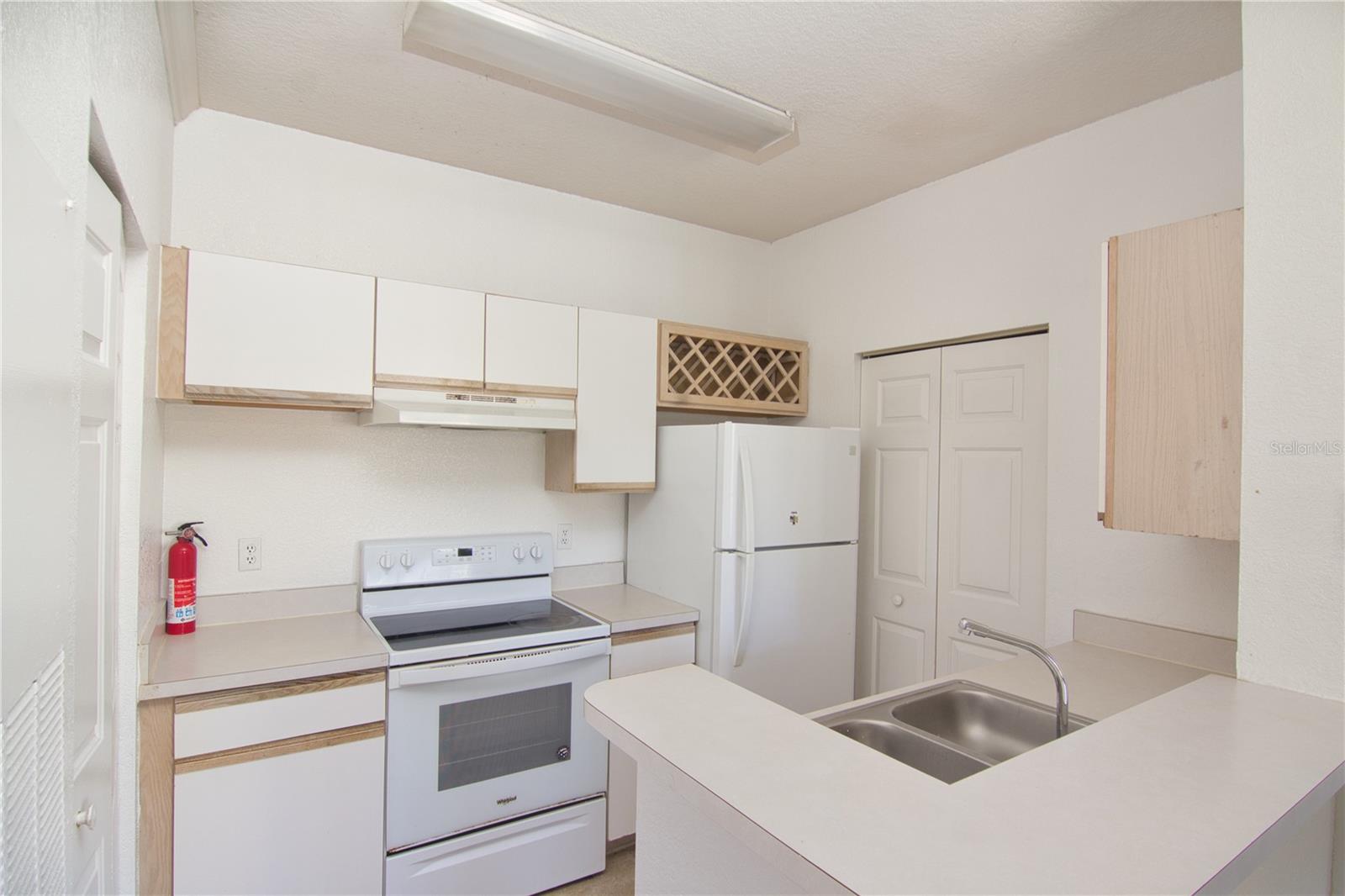 MADISON/METROWEST - Residential Lease