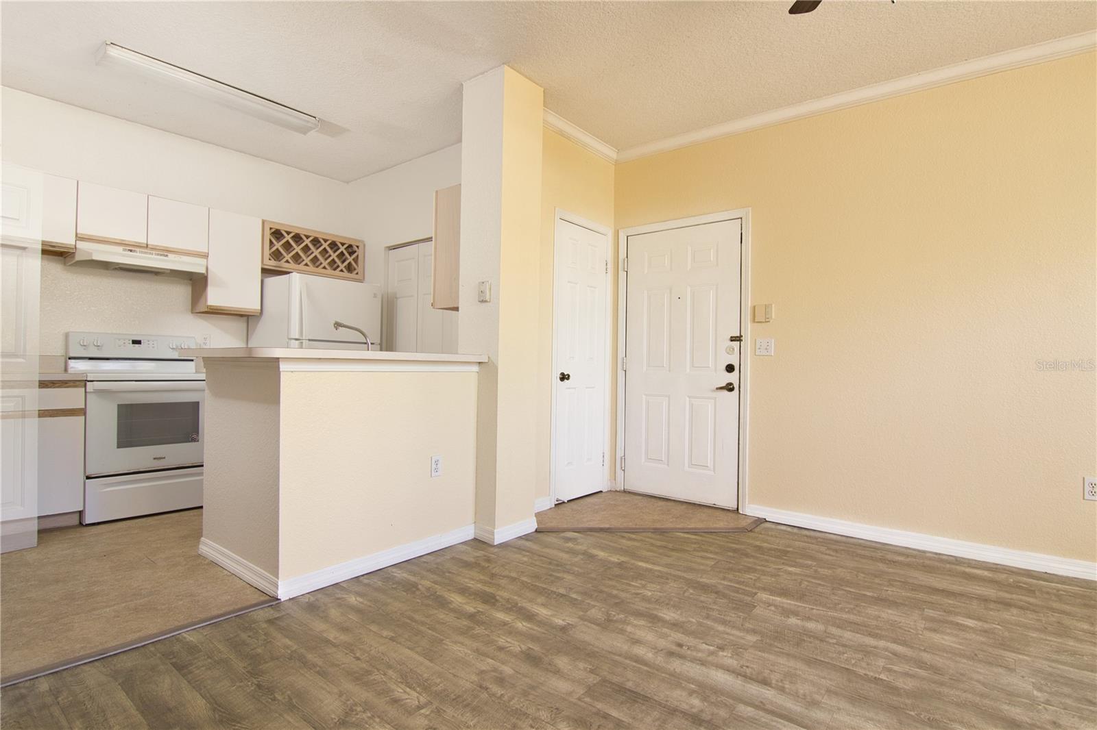 MADISON/METROWEST - Residential Lease