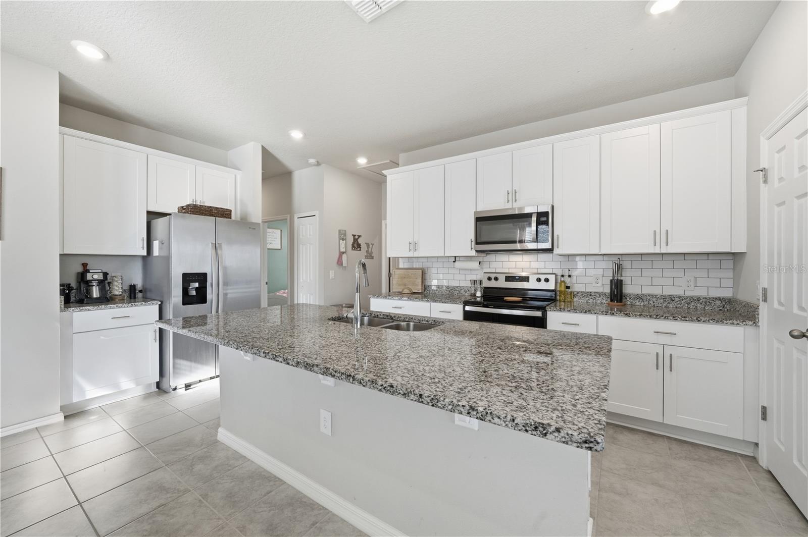 VILLAGES AT MINNEOLA HILLS - Residential