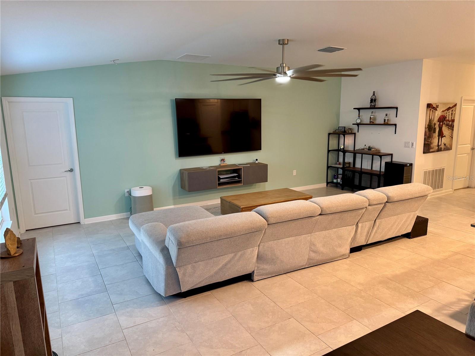 TRINITY LAKES 50 - Residential