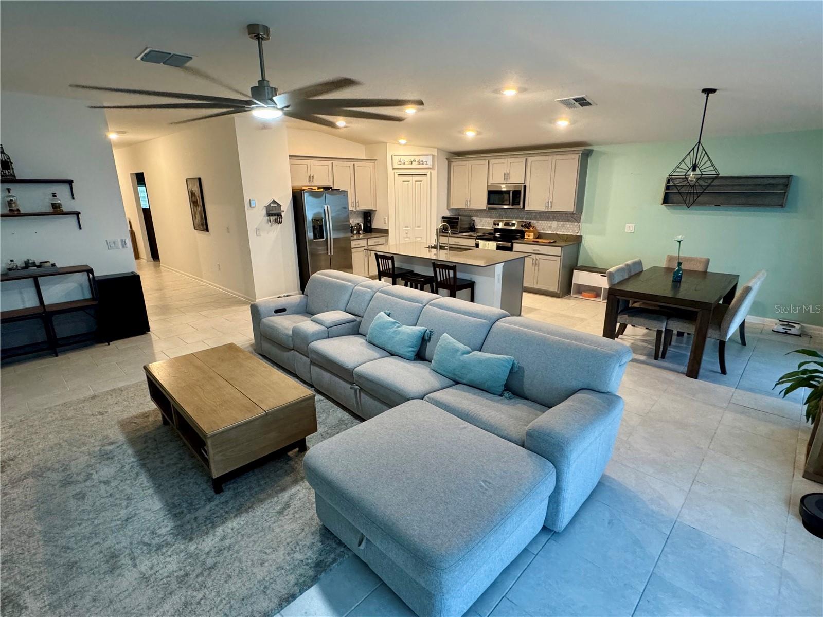 TRINITY LAKES 50 - Residential