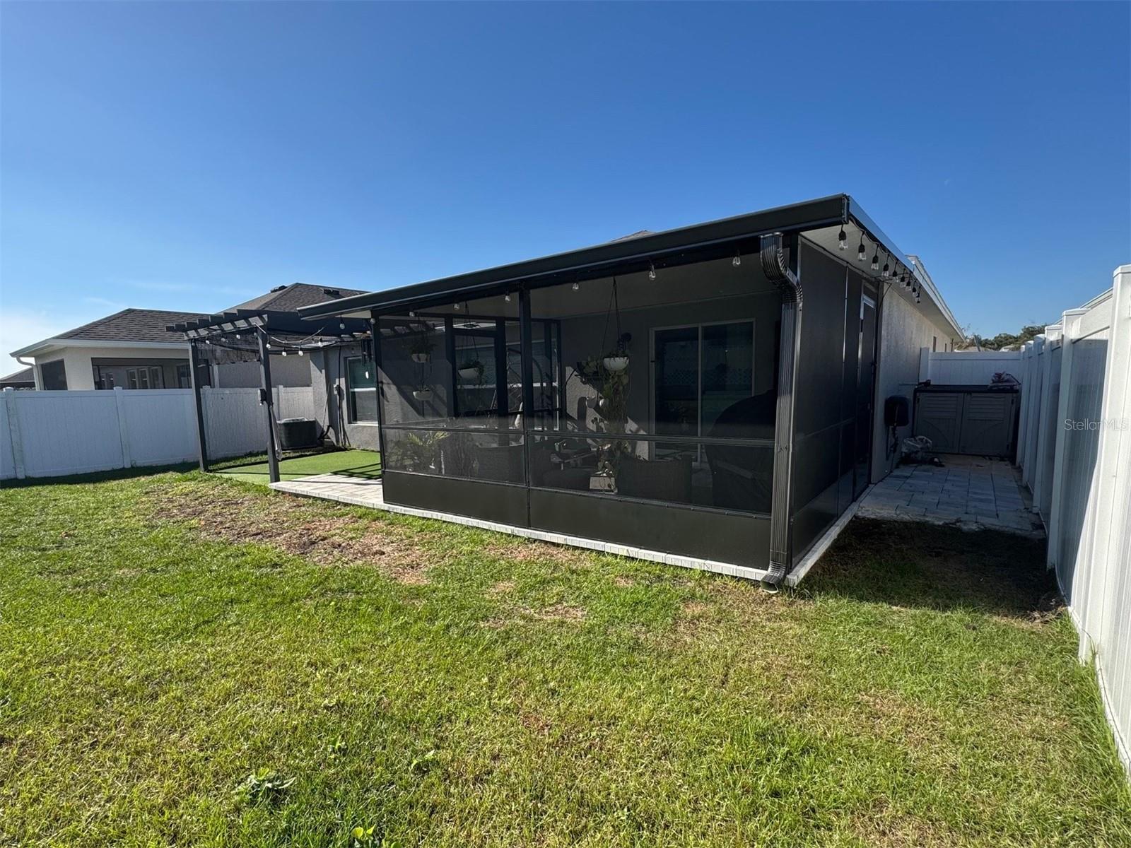 TRINITY LAKES 50 - Residential