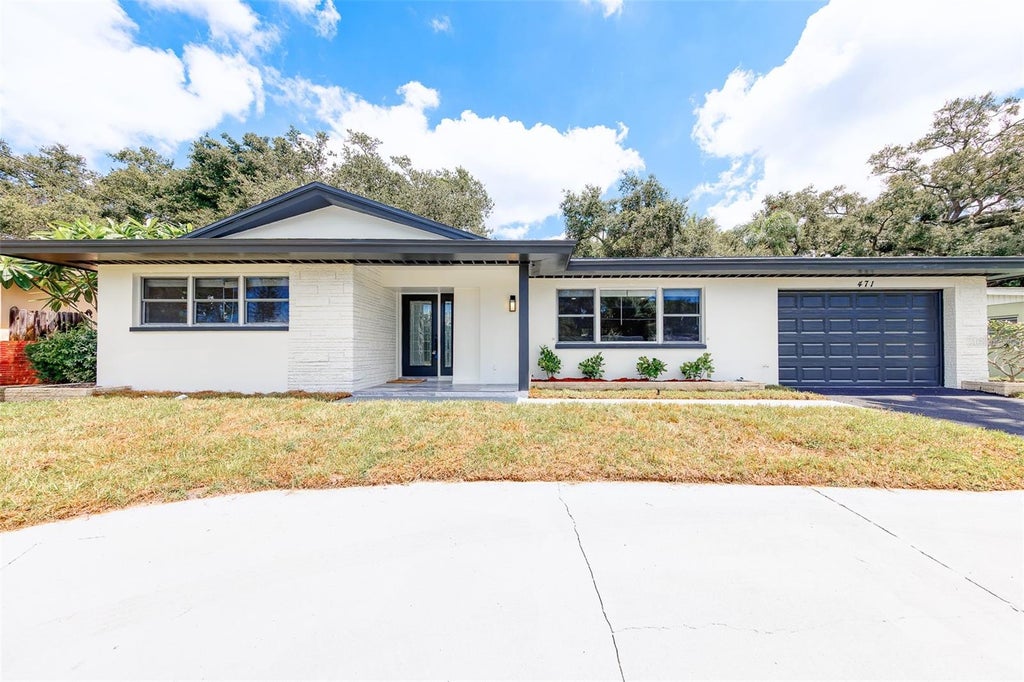 Photo of 471 Sierra Circle E, Largo, FL 33770 (MLS # TB8544991)