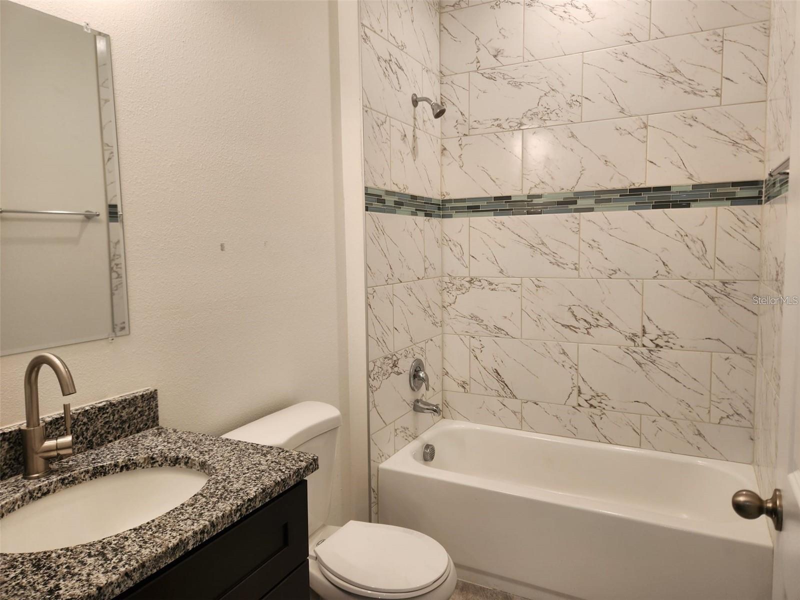 MARION OAKS UN 07 - Residential Lease