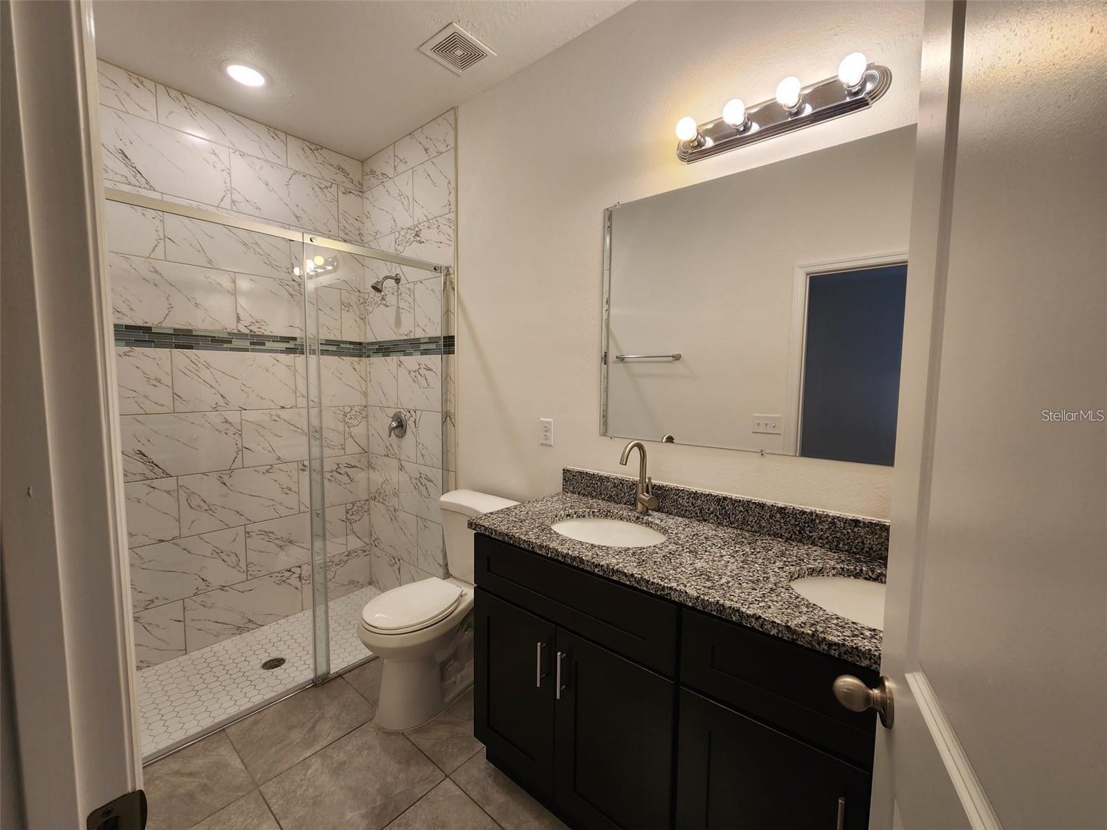 MARION OAKS UN 07 - Residential Lease