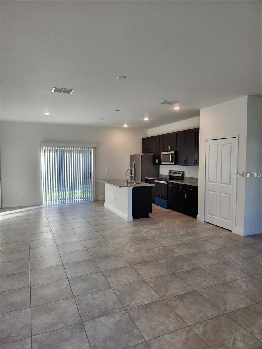 MARION OAKS UN 07 - Residential Lease