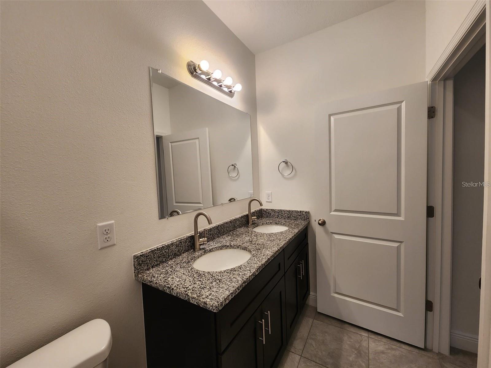 MARION OAKS UN 07 - Residential Lease