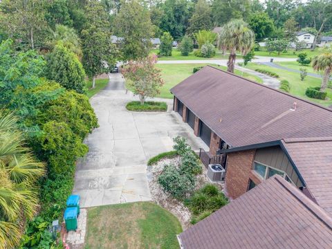 Tiny photo for 2550 SE 40th Street, Ocala, FL 34480 (MLS # OM728270)