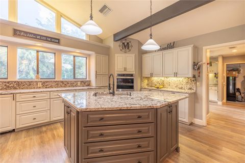 Tiny photo for 2550 SE 40th Street, Ocala, FL 34480 (MLS # OM728270)