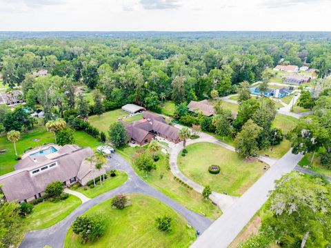 Tiny photo for 2550 SE 40th Street, Ocala, FL 34480 (MLS # OM728270)