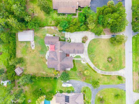 Tiny photo for 2550 SE 40th Street, Ocala, FL 34480 (MLS # OM728270)