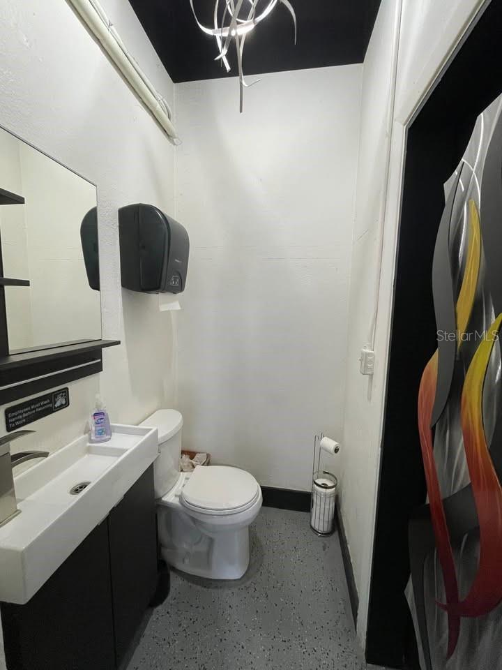 OVERBROOK - Commercial Sale