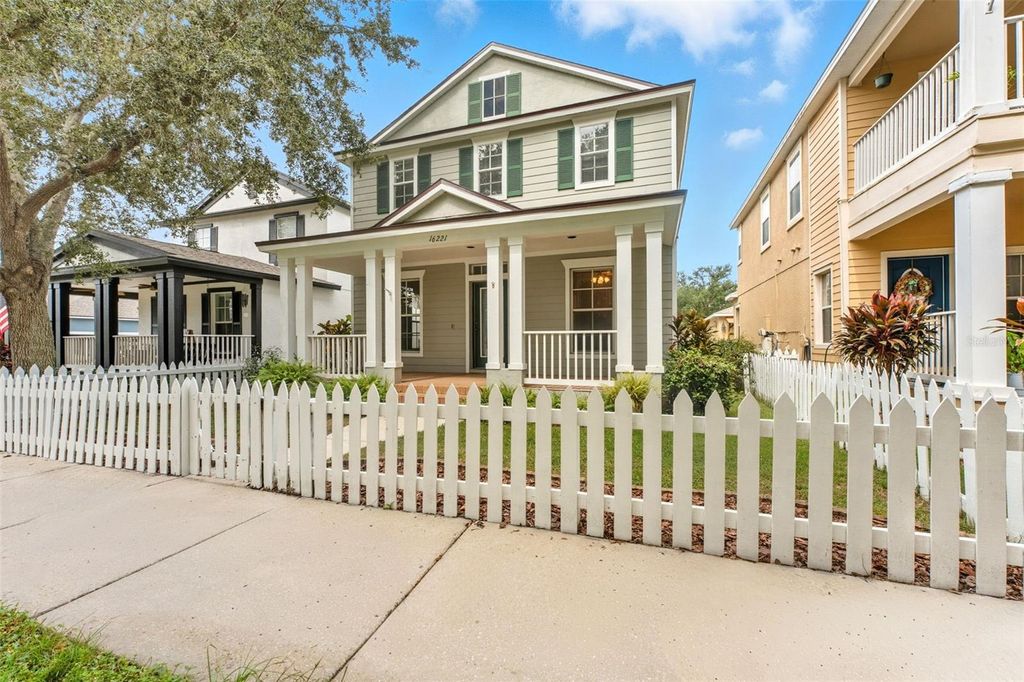 Photo of 16221 Bridgecrossing Drive, Lithia, FL 33547 (MLS # TB8429406)