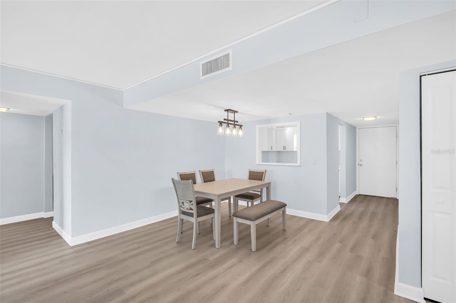 BAY ISLAND GROUP 13 - Residential