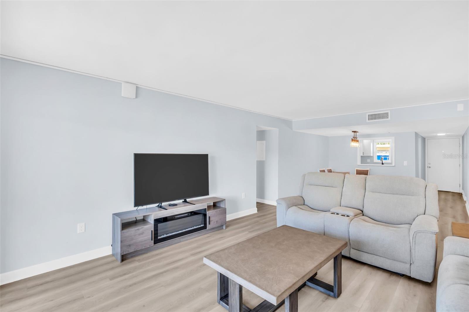 BAY ISLAND GROUP 13 - Residential