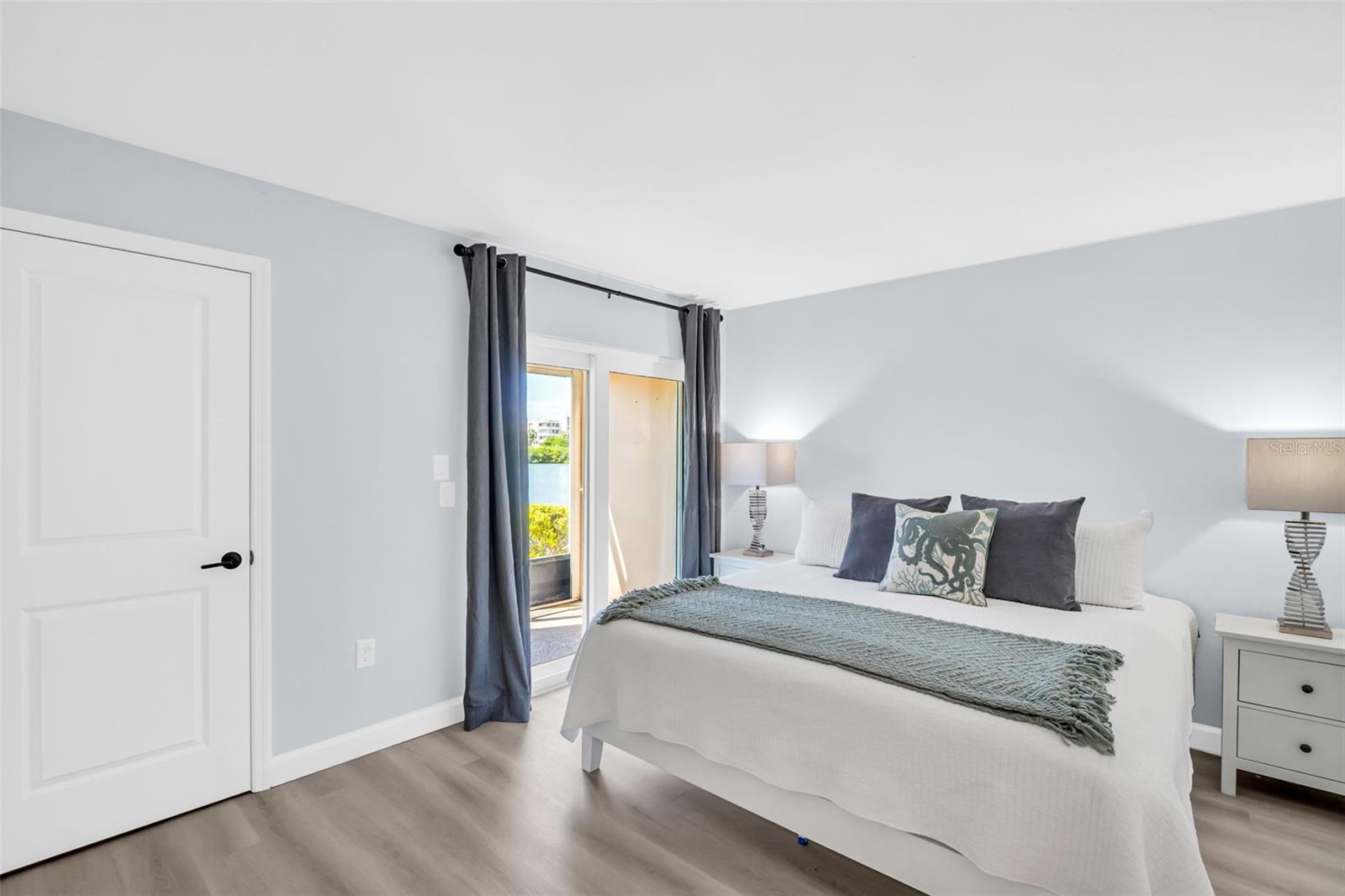 7930 SUN ISLAND DRIVE S 104