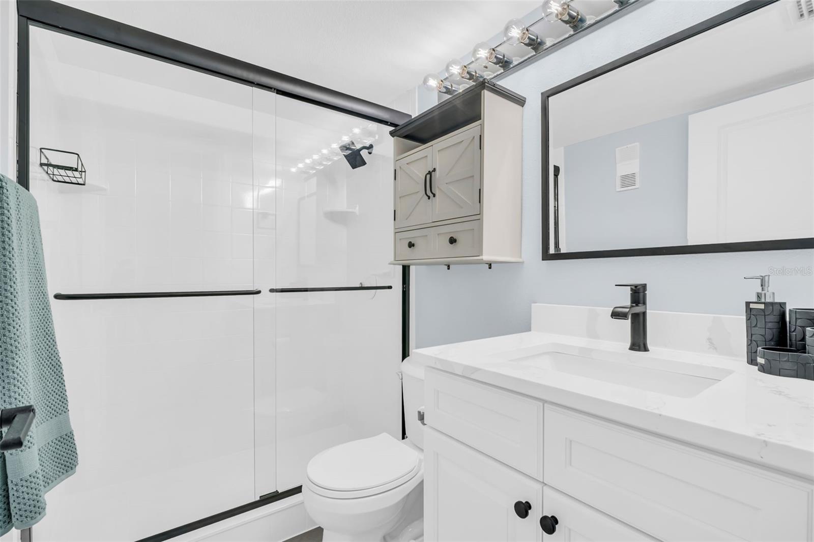 BAY ISLAND GROUP 13 - Residential