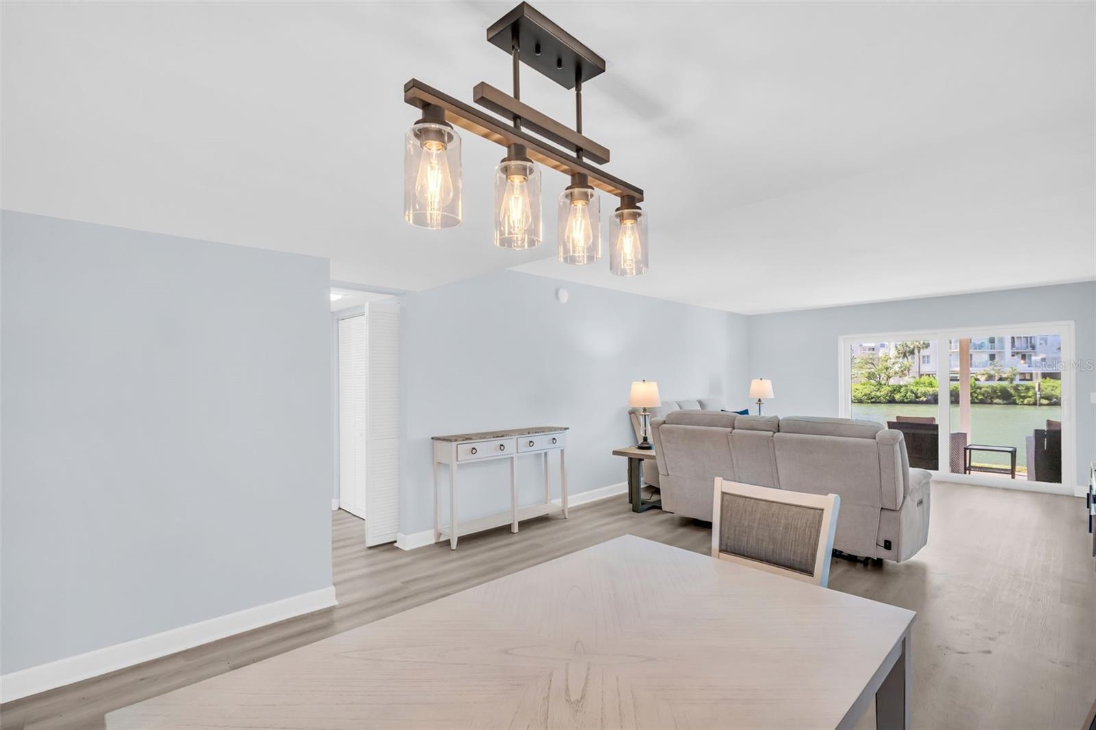 BAY ISLAND GROUP 13 - Residential